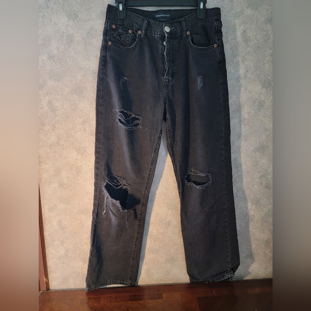 Aeropostale Women's Distressed Black Denim 90s Style Jeans